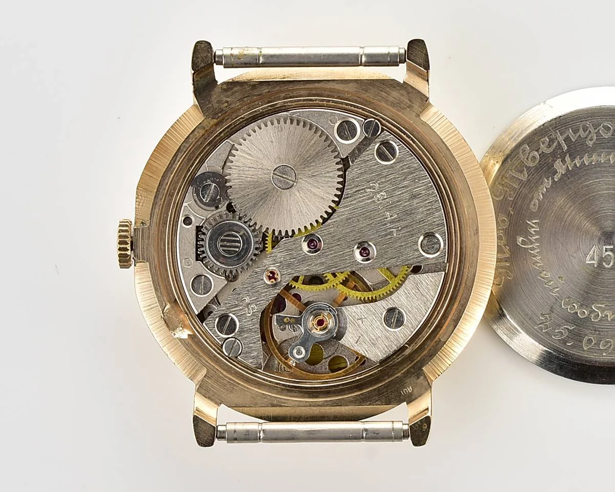 TIME CAPSULE: Vintage gold-plated Soviet Raketa watch with engraved back, New Old Stock (NOS)!