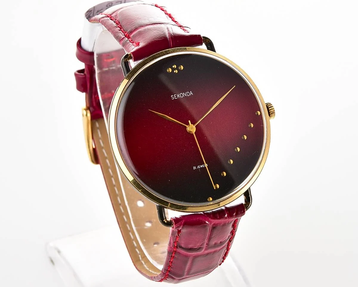 Large Soviet Sekonda (Zarya) mechanical wrist watch