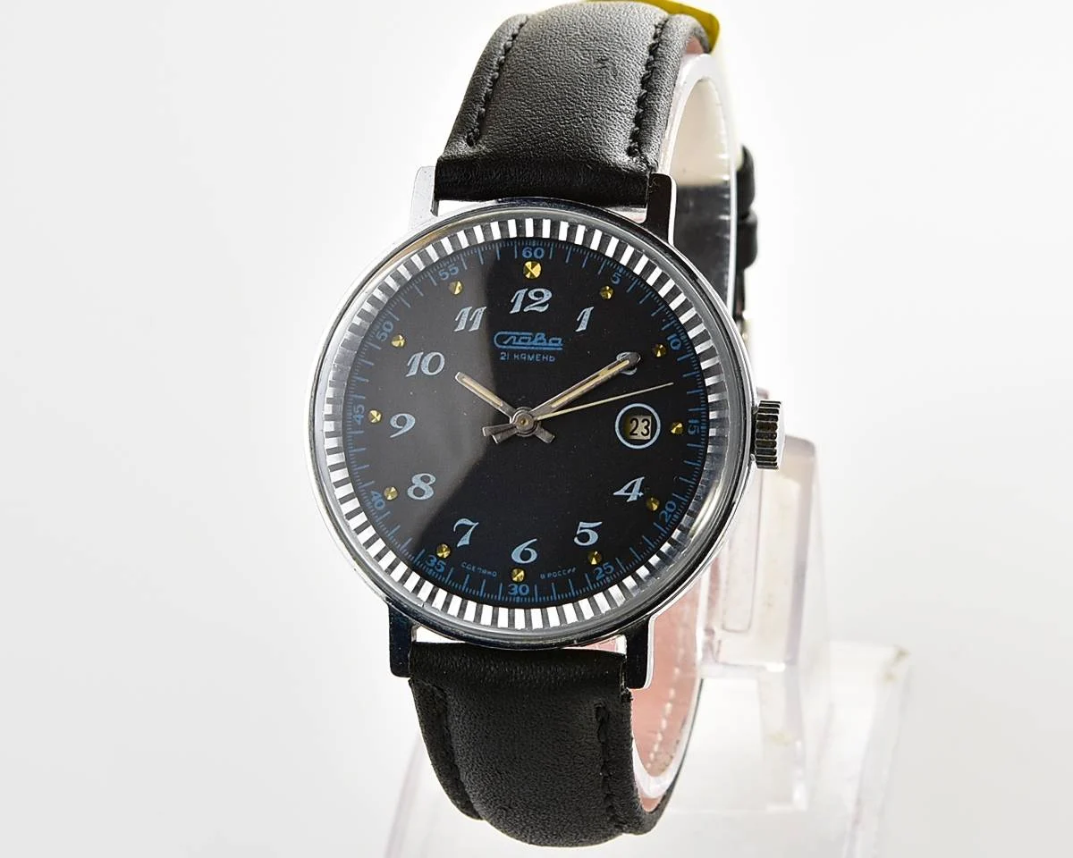 Slava mechanical watch with calendar