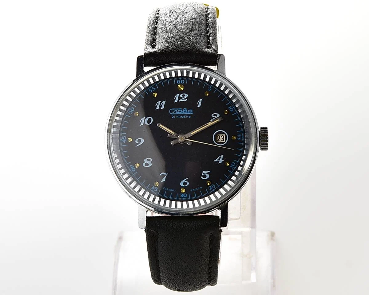 Slava mechanical watch with calendar