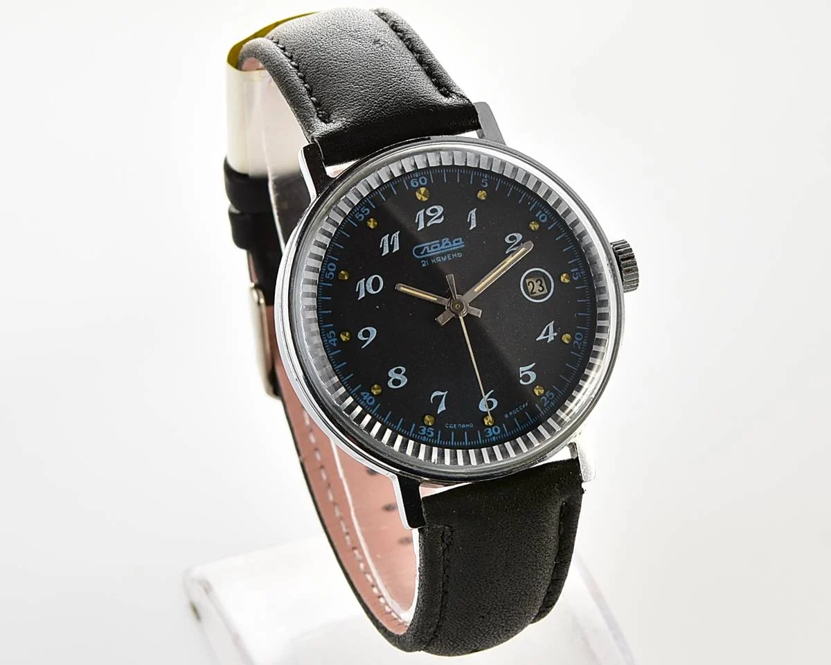 Slava mechanical watch with calendar