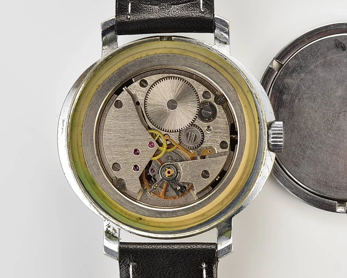 Large vintage Wostok (Vostok) mechanical wrist watch