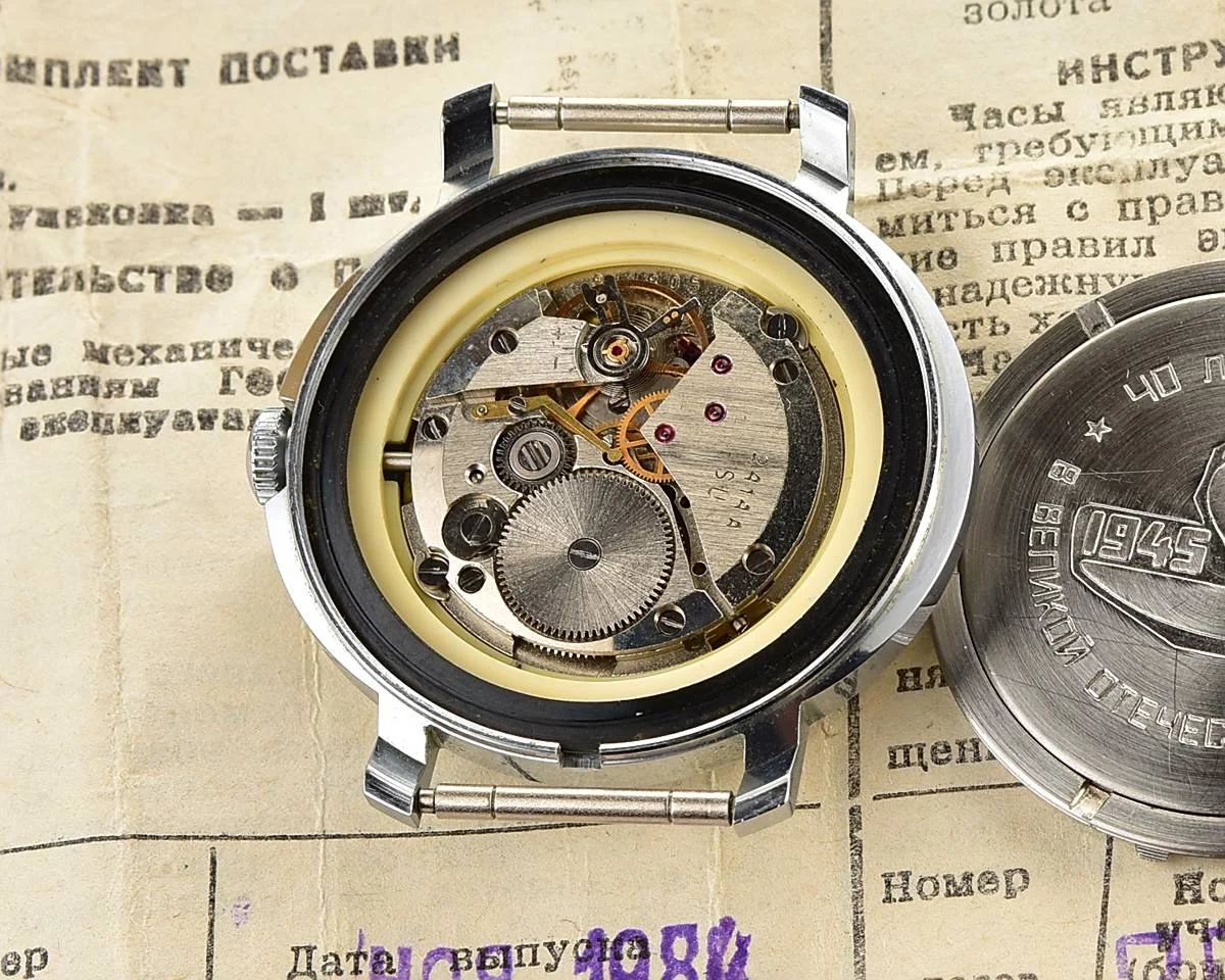 TIME CAPSULE: Soviet Wostok mechanical watch(NOS) – commemorating World War II!