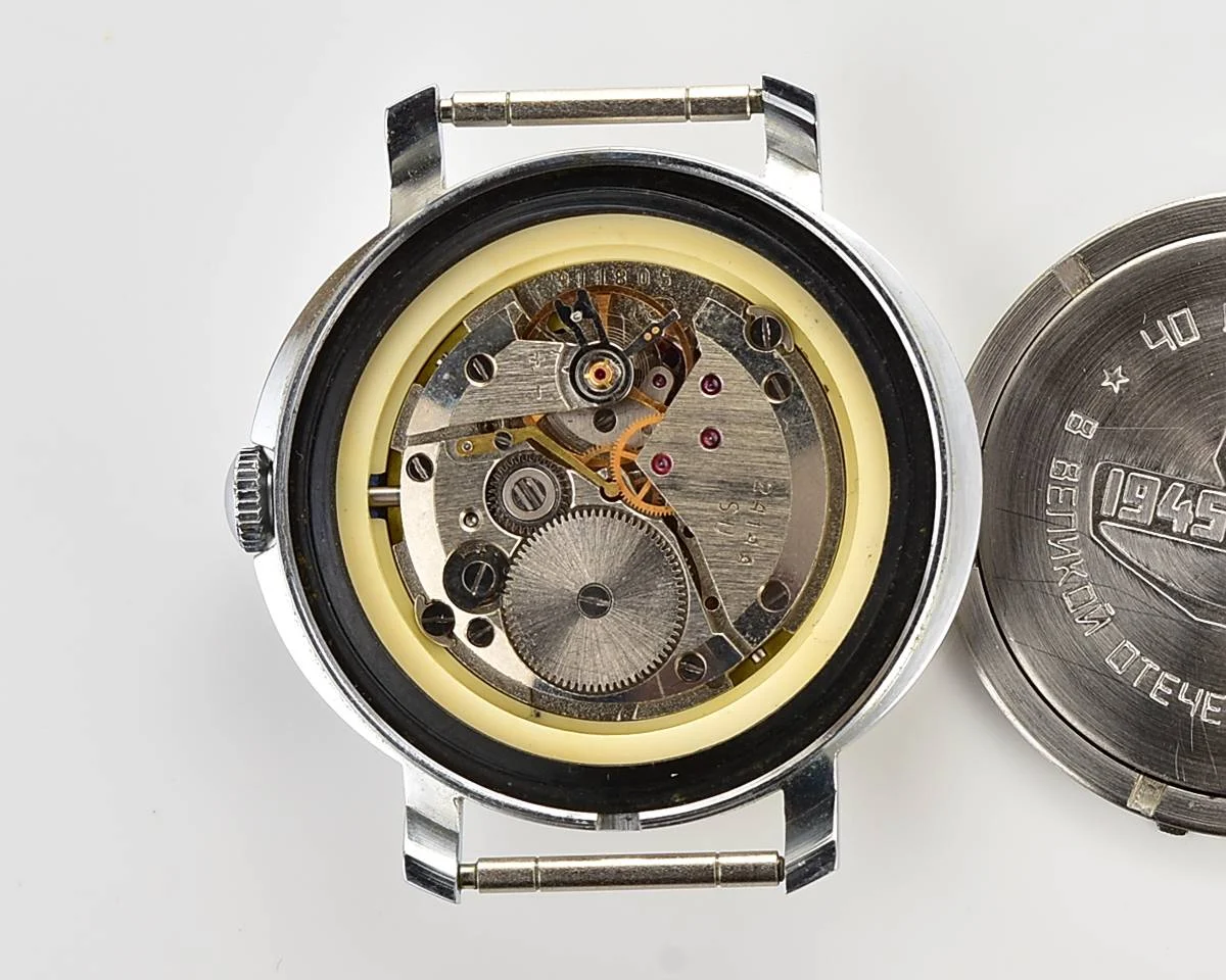 TIME CAPSULE: Soviet Wostok mechanical watch(NOS) – commemorating World War II!
