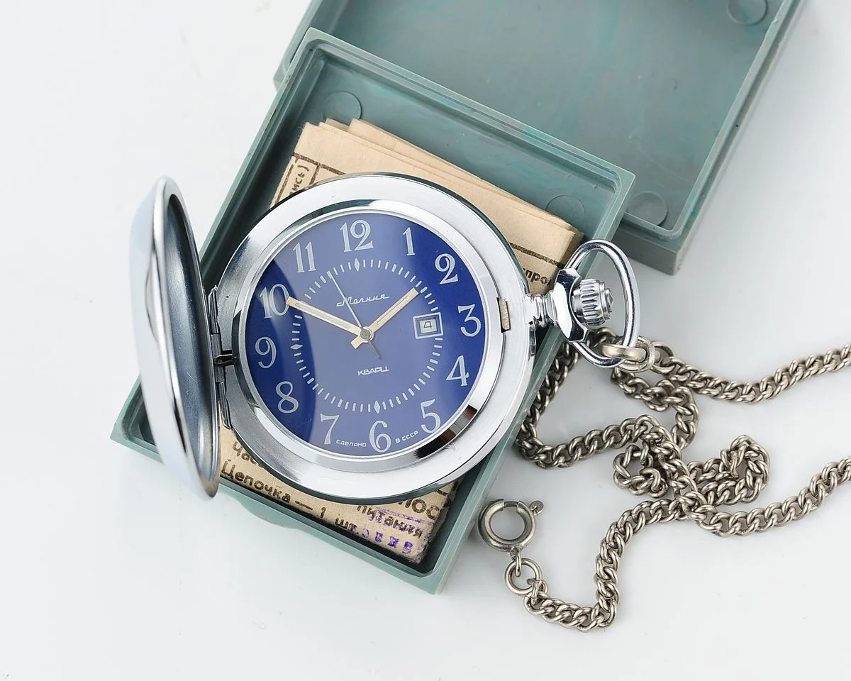 TIME CAPSULE: Soviet Molnija quartz pocket watch - from August 1991!
