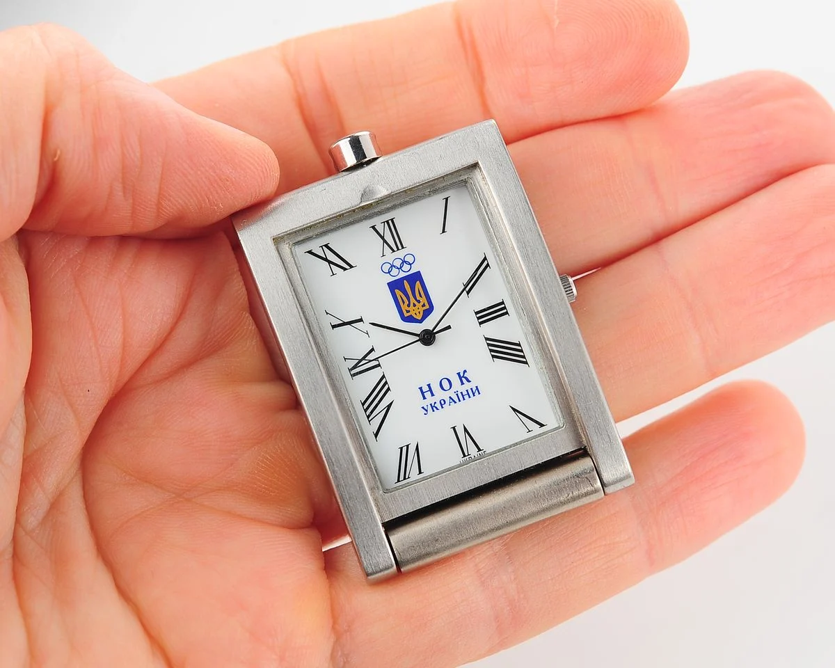 watch from the president of NOC 12573-SCS_2539