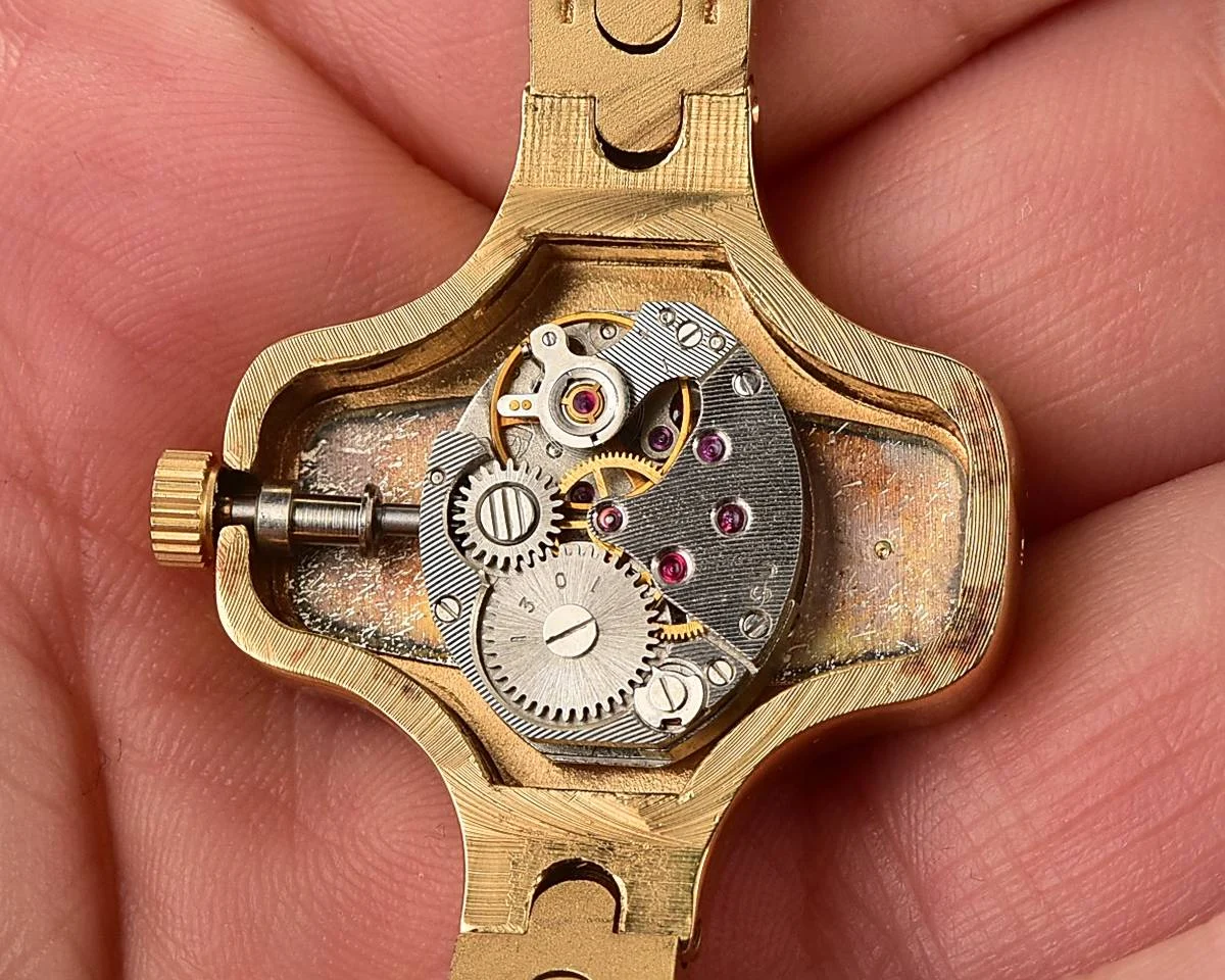 TIME CAPSULE: Rare! Chaika gold plated wrist watch for ladies – New Old Stock (NOS)!