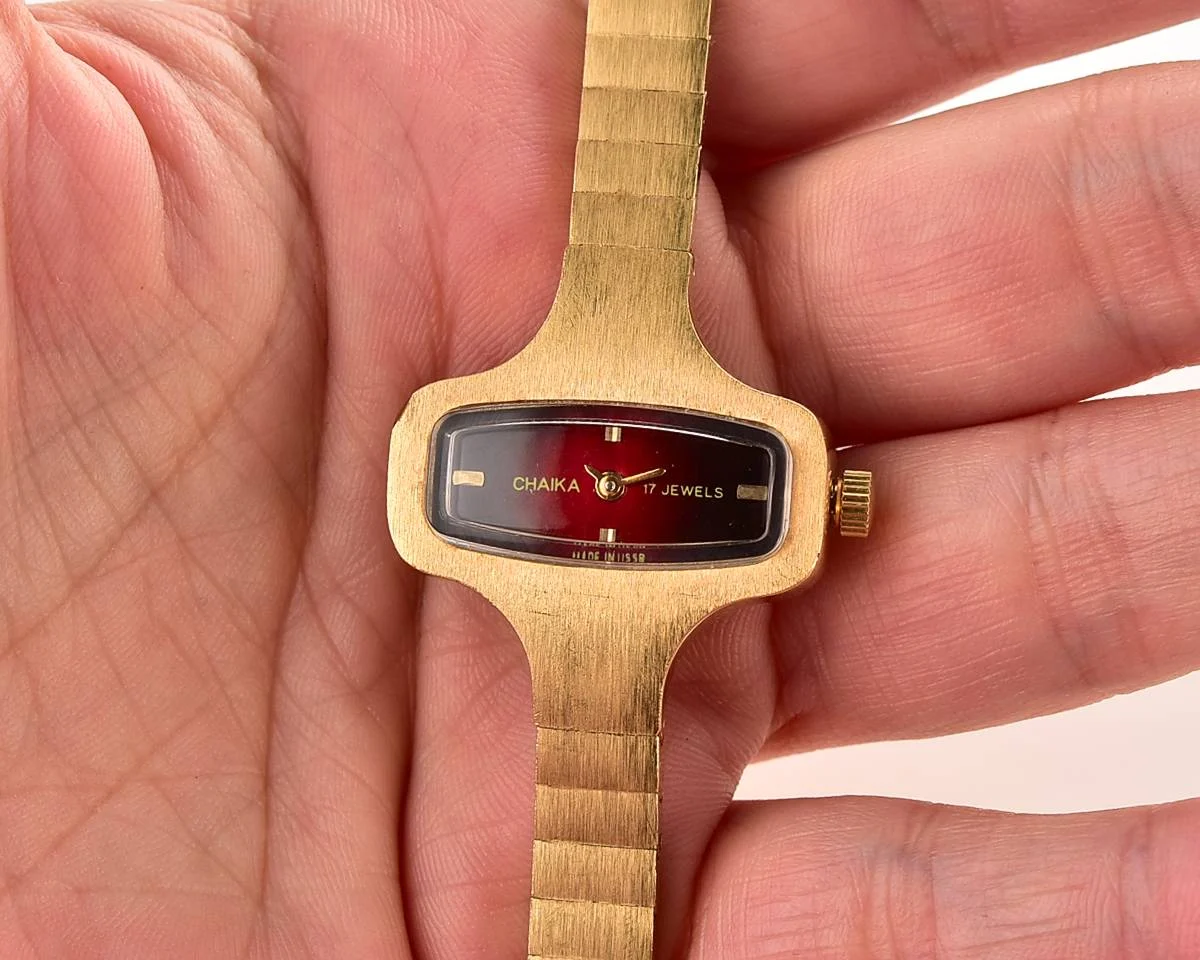TIME CAPSULE: Rare! Chaika gold plated wrist watch for ladies – New Old Stock (NOS)!