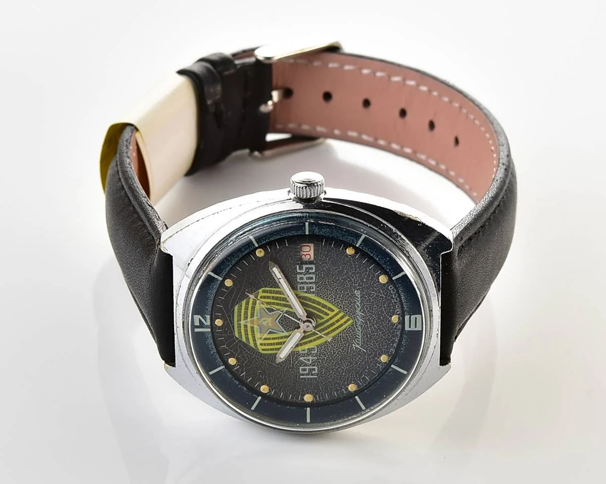 Soviet Vostok Komandirskie - commemorating World War II Zakaz MO CCCP!