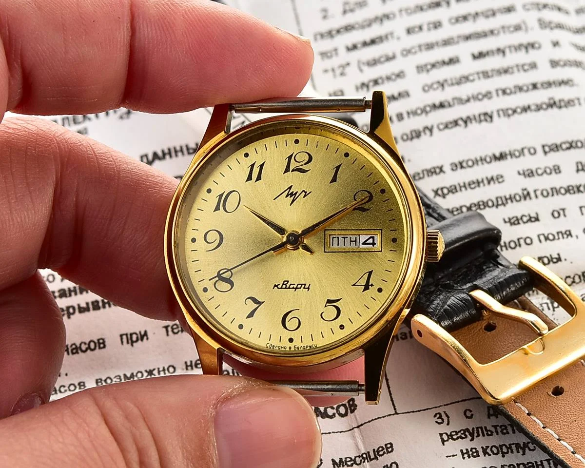 TIME CAPSULE: Belorusian watch Luch with quartz movement – New Old Stock (NOS)!