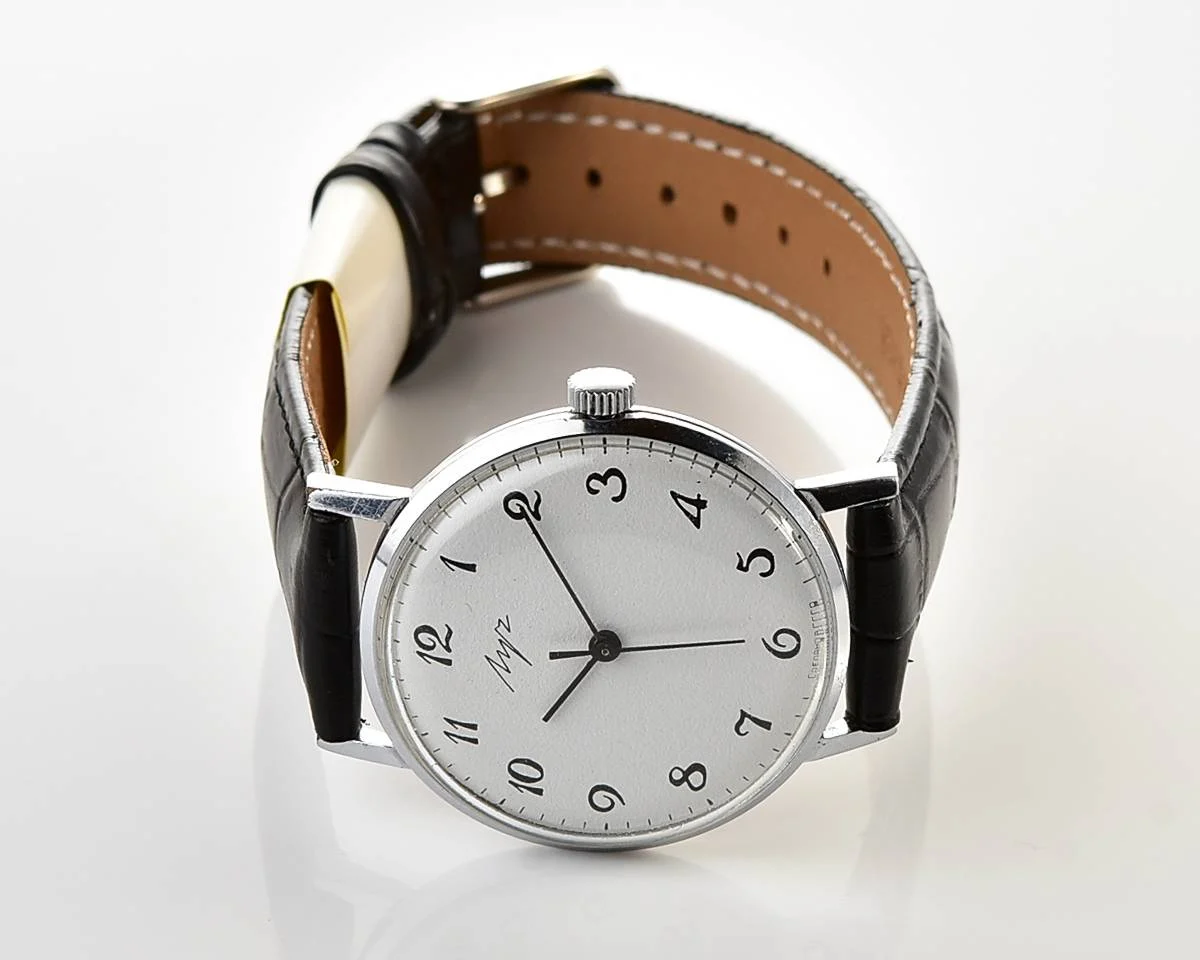 Soviet vintage wrist watch Luch
