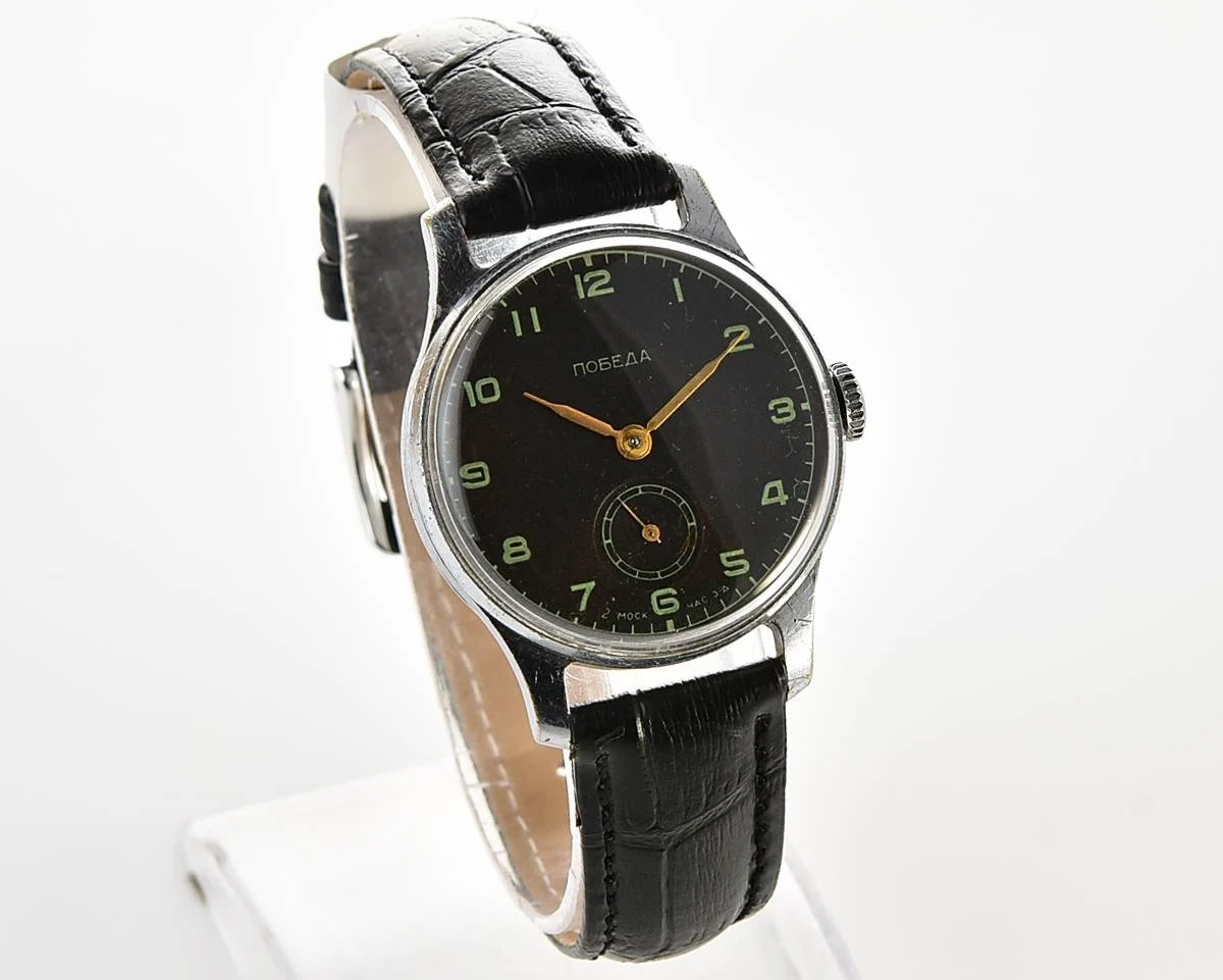 Excellent vintage Soviet mechanical Pobeda watch, 2MChZ from 4th quarter 1954!