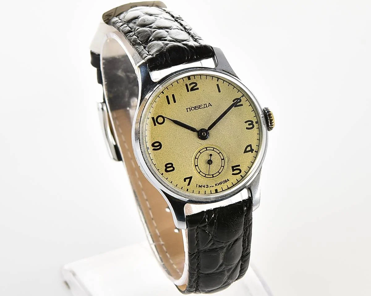 Vintage Soviet mechanical Pobeda wrist watch, 1MChZ, the 1st quarter of 1952