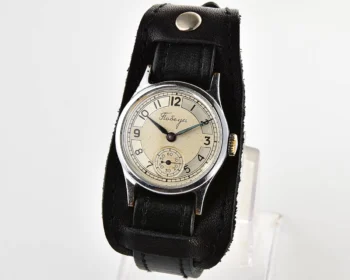 Excellent vintage Soviet mechanical watch Pobeda, the 1st quarter of 1953