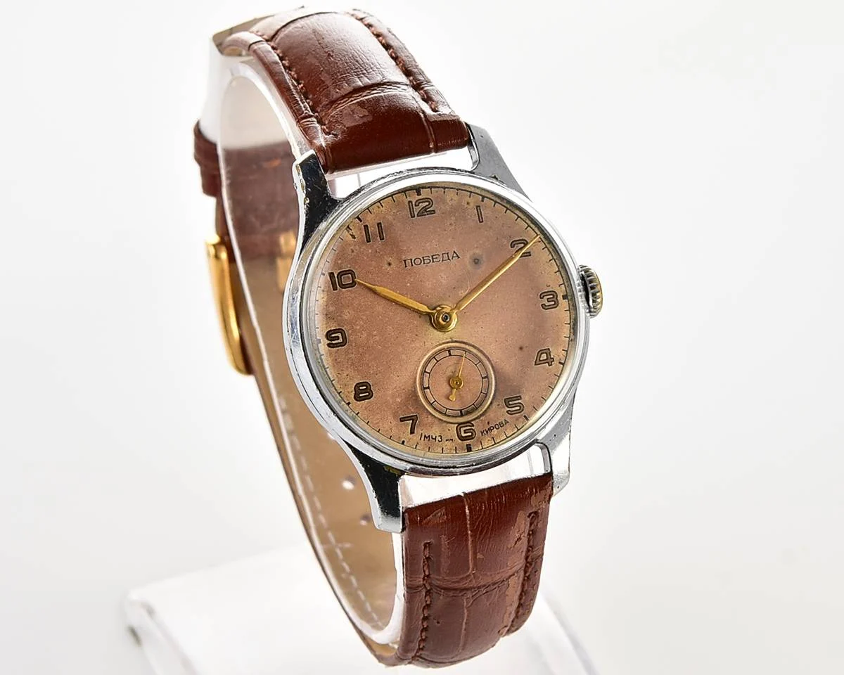 Vintage Soviet mechanical Pobeda wrist watch, 1MChZ, from the 2nd quarter 1953