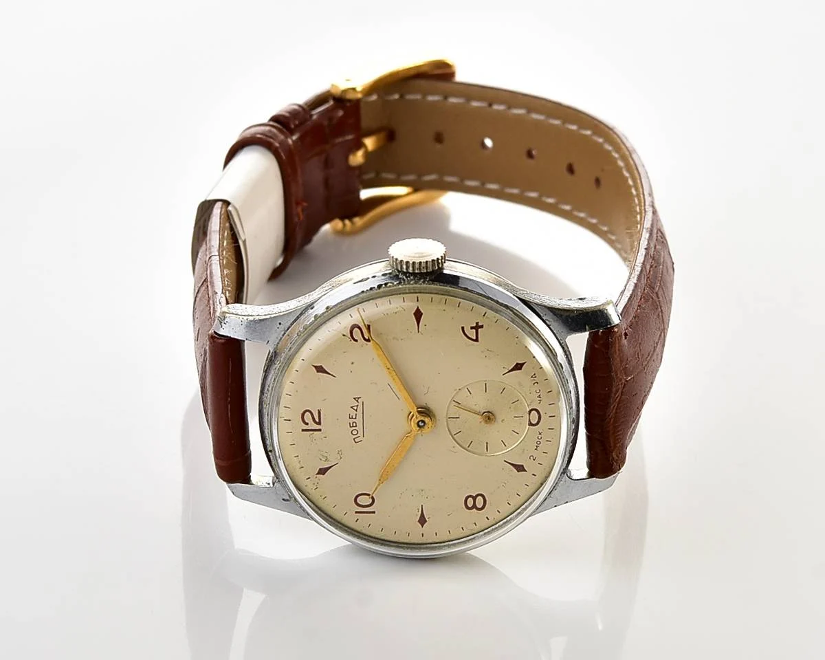 Excellent vintage Soviet mechanical Pobeda watch, 2MChZ from 1st quarter 1957!
