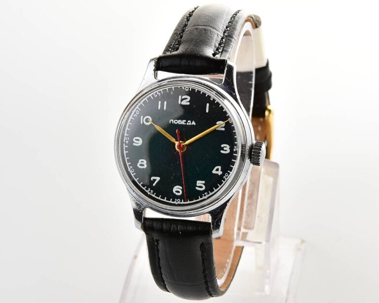 Vintage soviet SPORTIVNIE mechanical watch with dial Pobeda