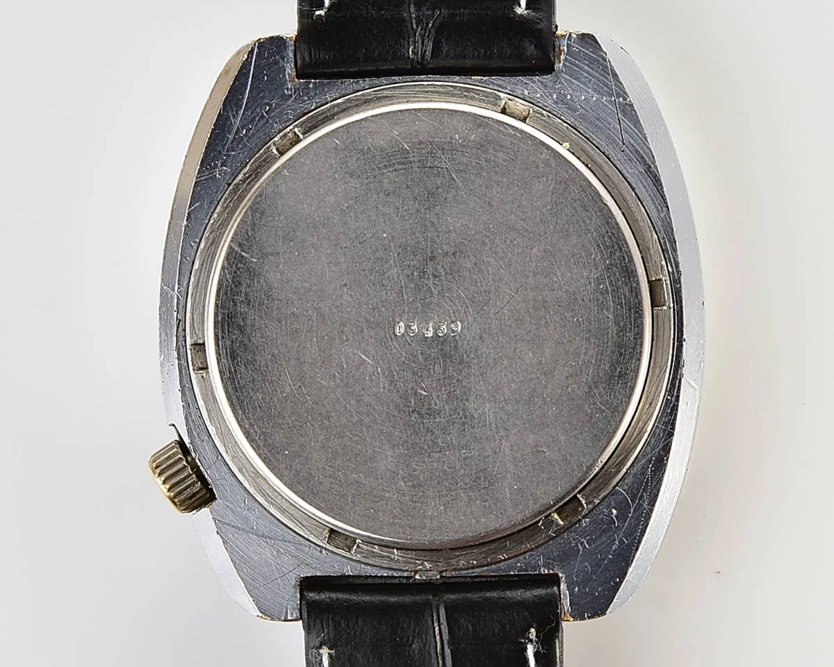 Large Soviet Poljot 3050 vintage wristwatch with quartz movement