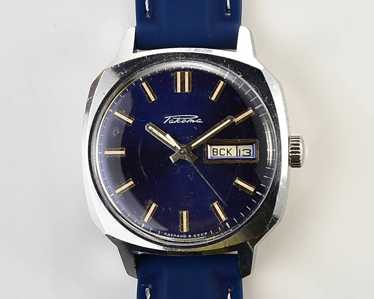 Soviet mechanical Raketa with automatic self winding movement