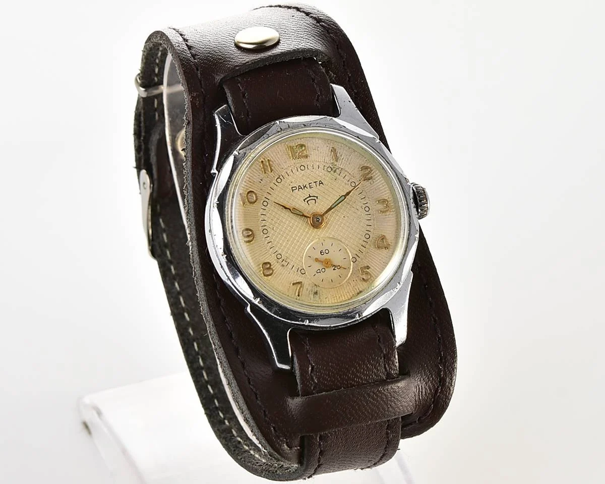 Vintage Soviet Raketa mechanical wrist watch