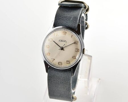 Soviet RAKETA Baltica vintage mechanical watch with NATO leather strap!