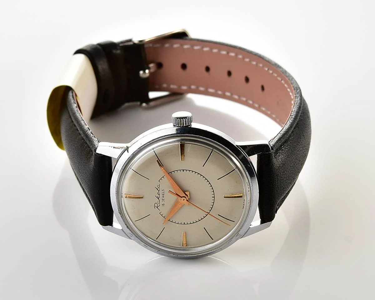 Excellent condition Raketa Baltica vintage wrist watch