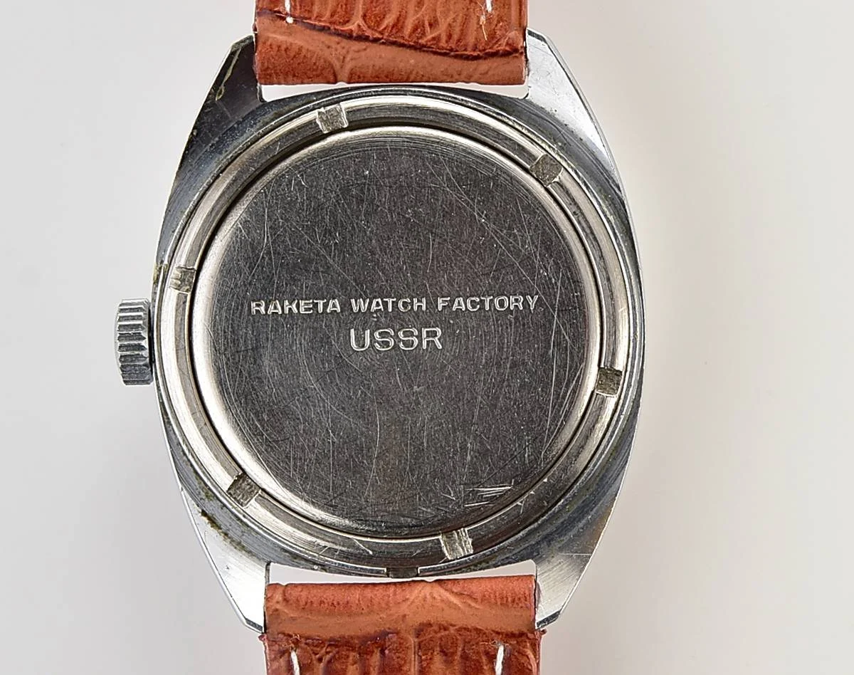 Soviet Raketa vintage mechanical watch - export version!