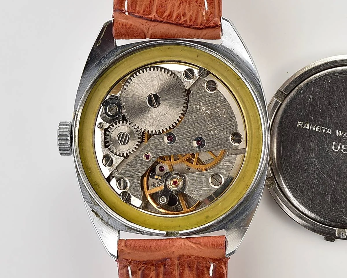 Soviet Raketa vintage mechanical watch - export version!
