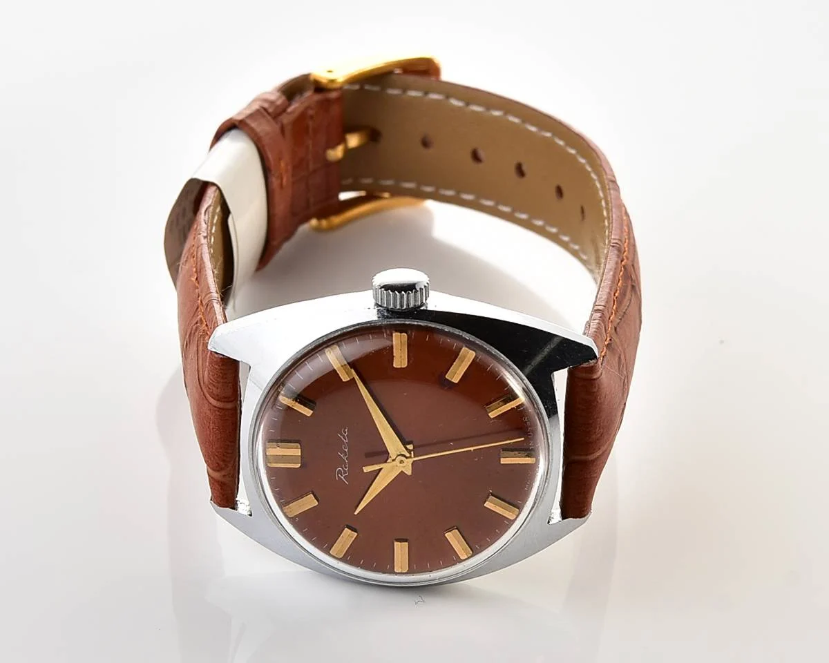 Soviet Raketa vintage mechanical watch - export version!