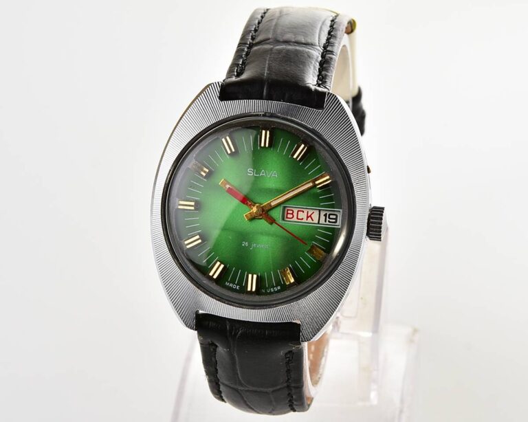 Large soviet mechanical vintage watch Slava  – automatic self winding movement