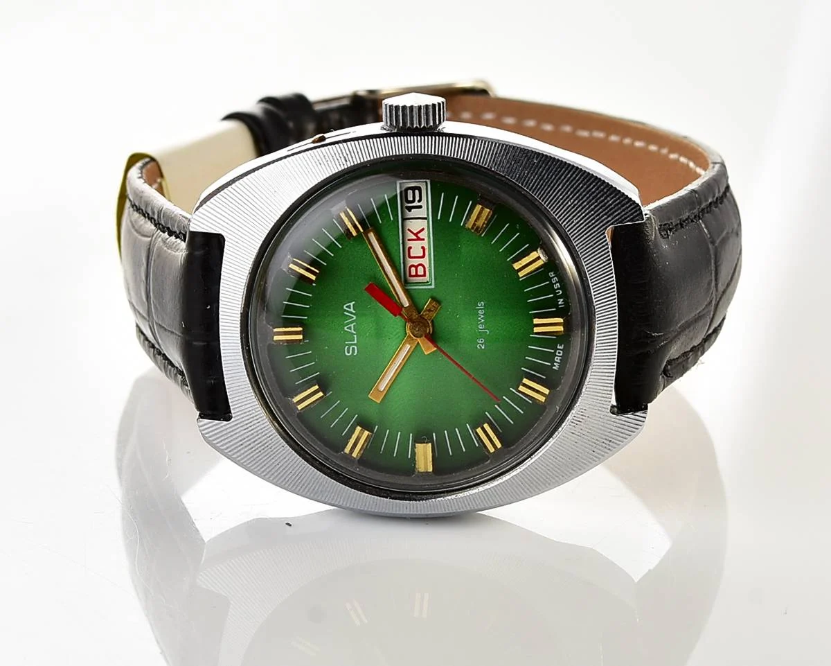 Large Soviet mechanical vintage watch Slava – automatic self winding movement
