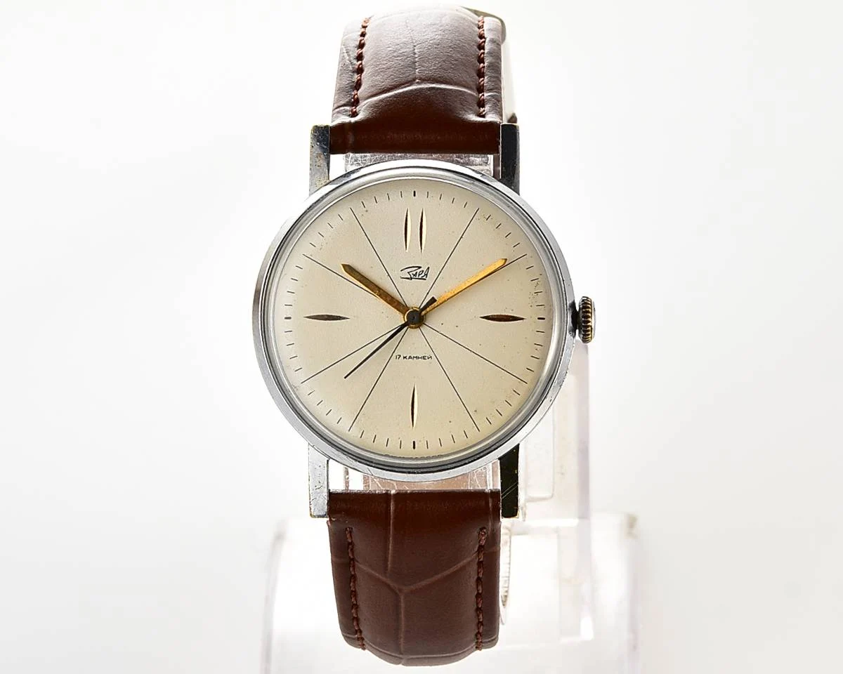 Vintage mechanical Zaria watch
