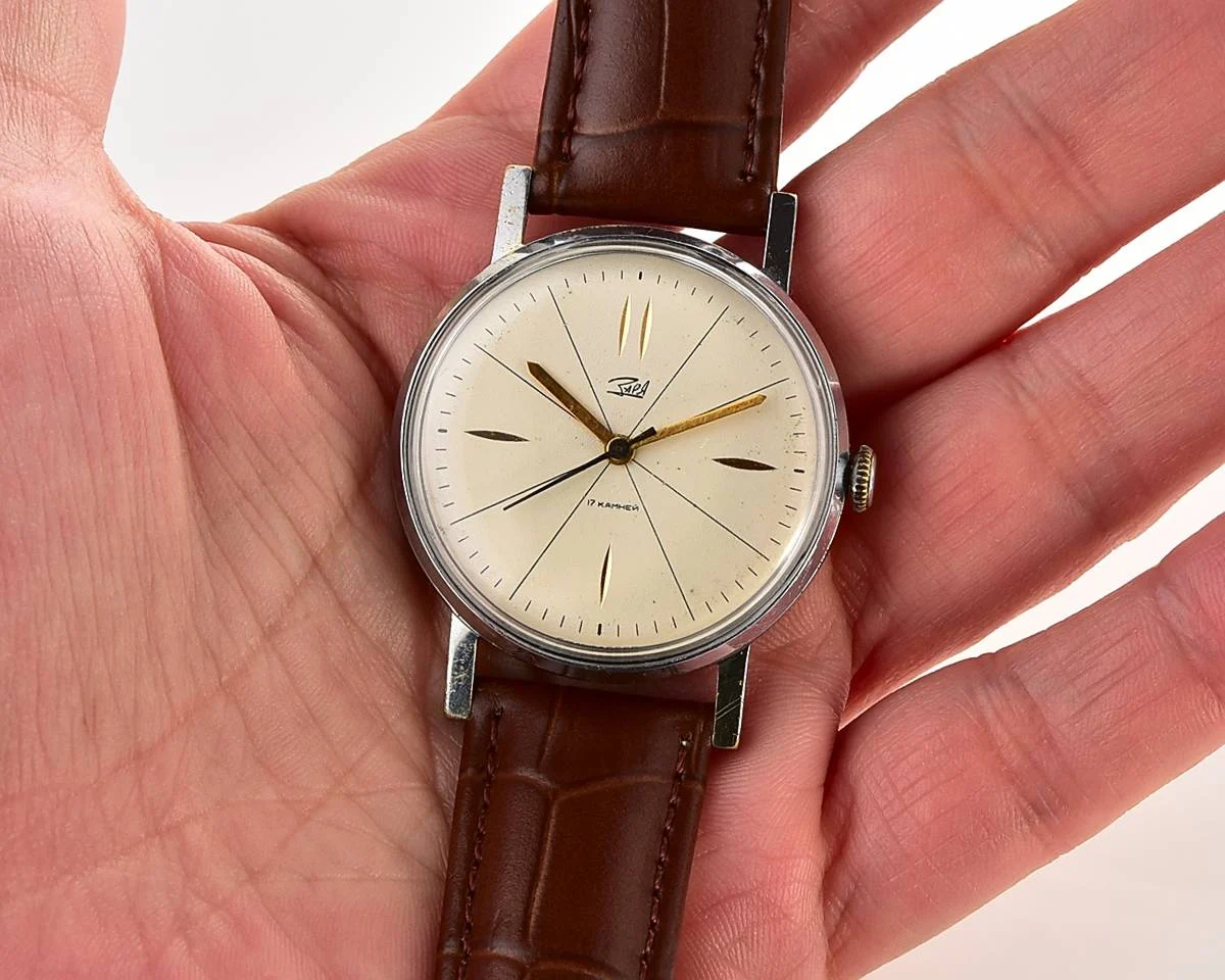 Vintage mechanical Zaria watch