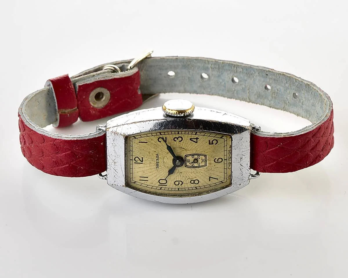 Vintage Soviet Zvezda wrist watch, from 2nd quarter of 1952