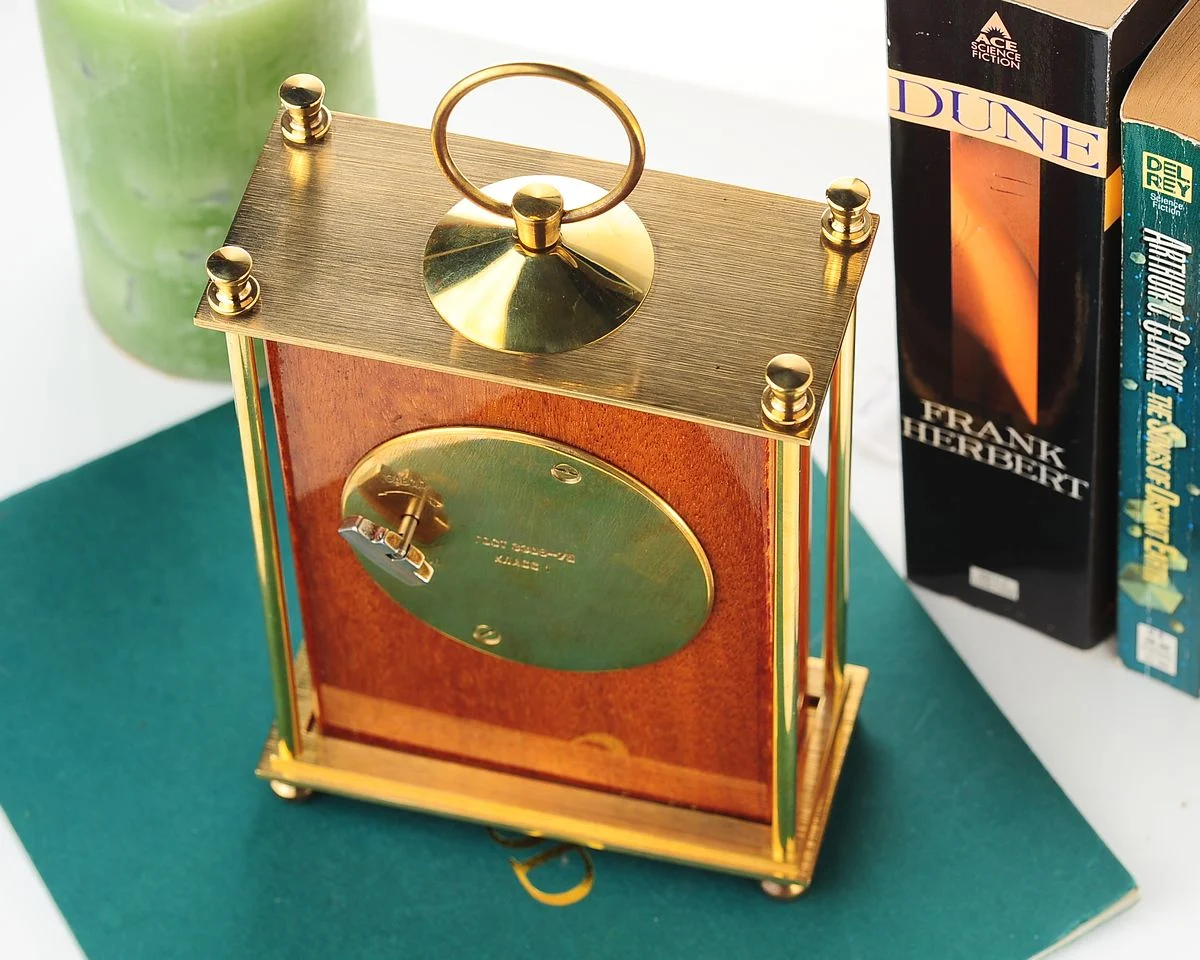 Vintage Molnija mechanical table clock in wood & hand polished brass, with 12 days power reserve!