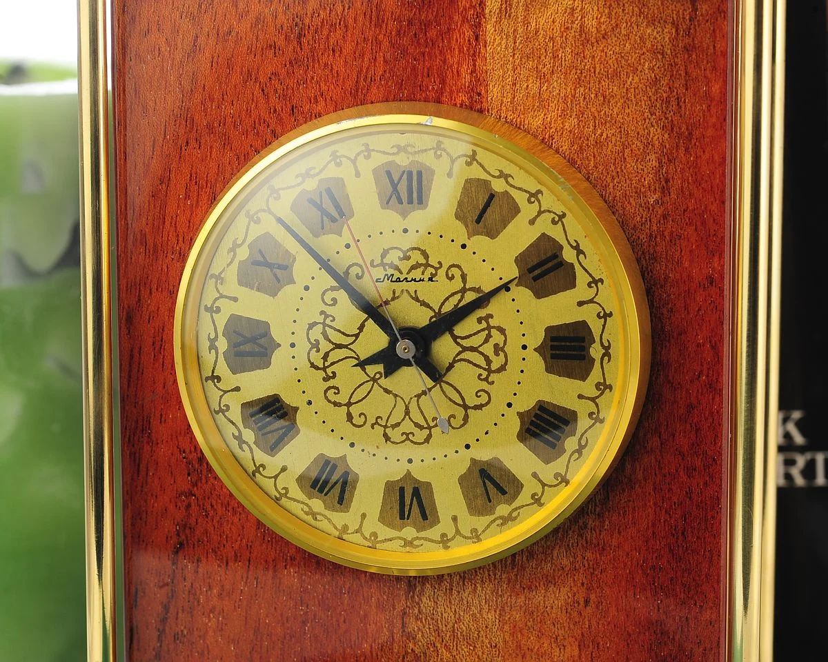 watch Molnija wooden desk clock 12759-SCS_3199