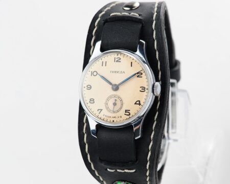 Exceptionally well preserved soviet POBEDA from 1953 + exquisite Sturmanskie compass strap!