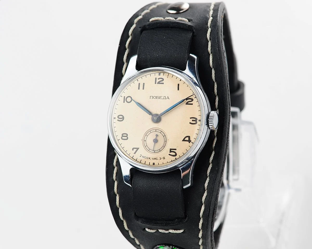 Exceptionally well preserved Soviet Pobeda from 1953 + exquisite Sturmanskie compass strap!
