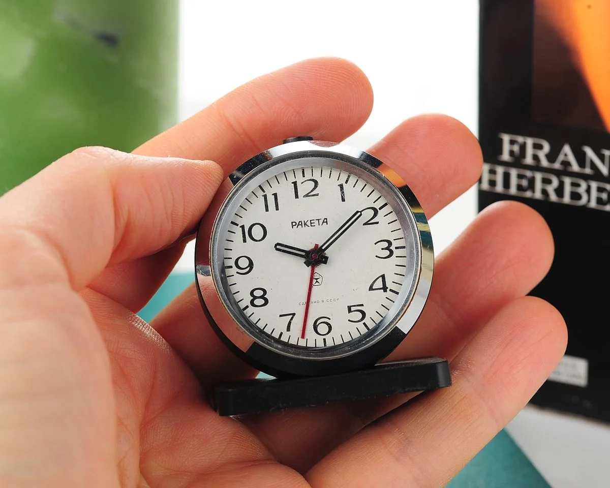 watch Raketa tiny table alarm clock 6024-SCS_3177