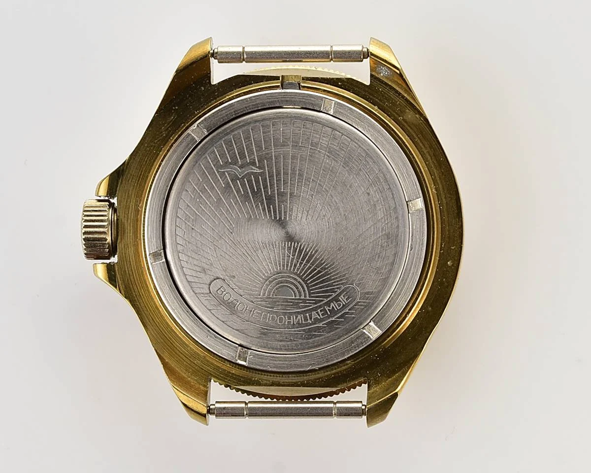 TIME CAPSULE: Vostok Komandirskie mechanical watch – New Old Stock (NOS)!