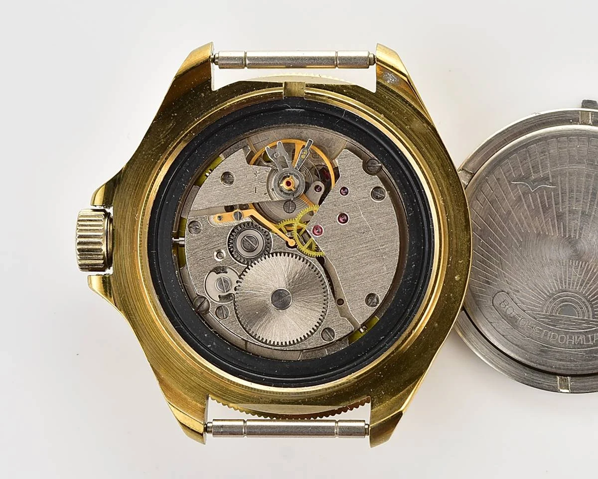 TIME CAPSULE: Vostok Komandirskie mechanical watch – New Old Stock (NOS)!