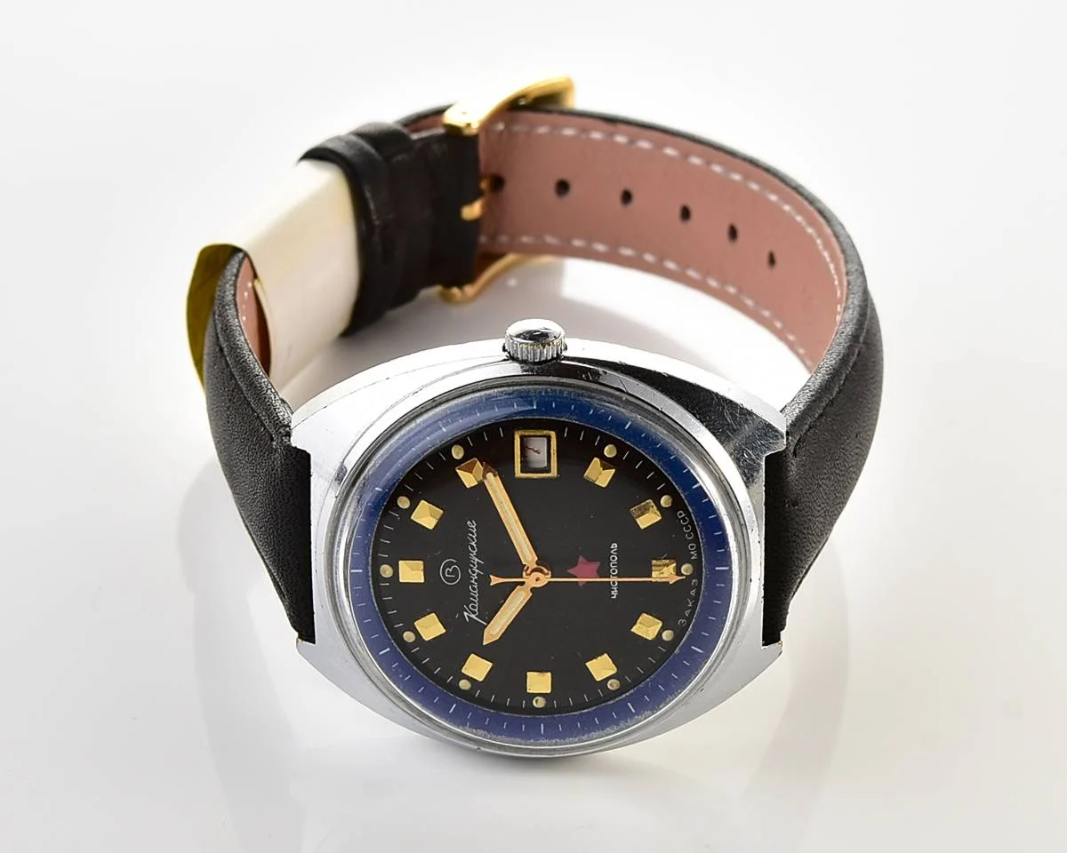 Soviet Vostok Komandirskie mechanical watch - Zakaz MO CCCP!