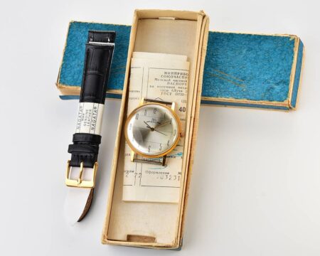 Excellent LUCH soviet gold-plated vintage wrist watch with box and passport!
