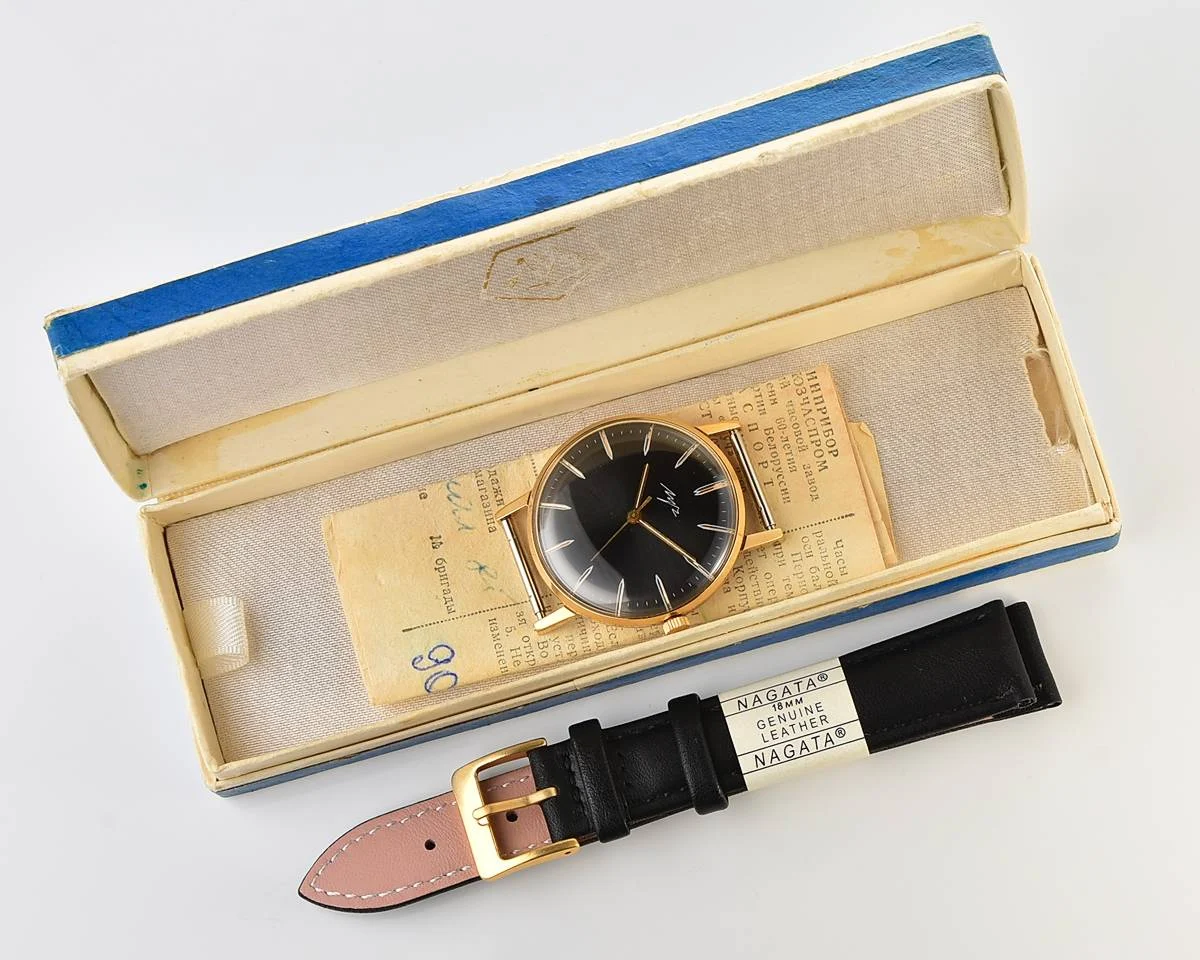 TIME CAPSULE: Luch Soviet gold-plated vintage watch - complete with box and passport!