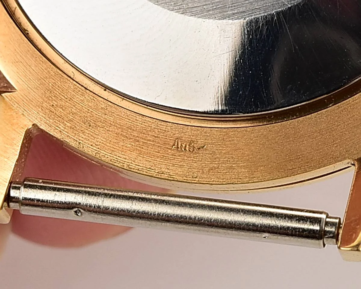 TIME CAPSULE: Luch Soviet gold-plated vintage watch - complete with box and passport!
