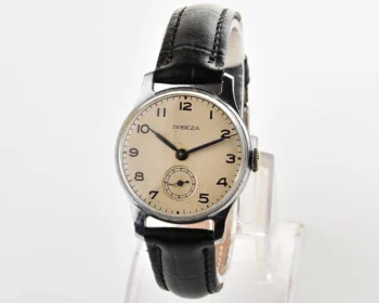 Excellent vintage Soviet mechanical Pobeda wrist watch, 1MChZ, 4th quarter of 1953
