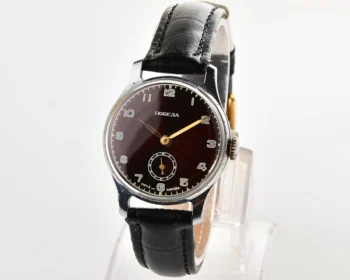 Vintage Soviet mechanical Pobeda wrist watch, 1st quarter of 1951 - with rare deep red dial!