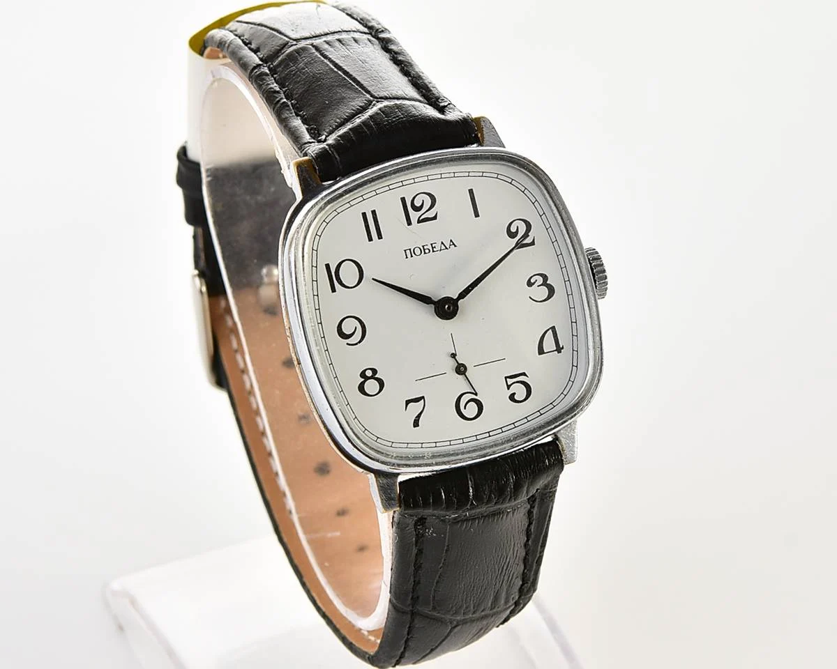 Pobeda Soviet mechanical wrist watch