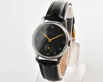 Vintage Soviet mechanical Pobeda watch, 2MChZ from 2nd quarter 1958!