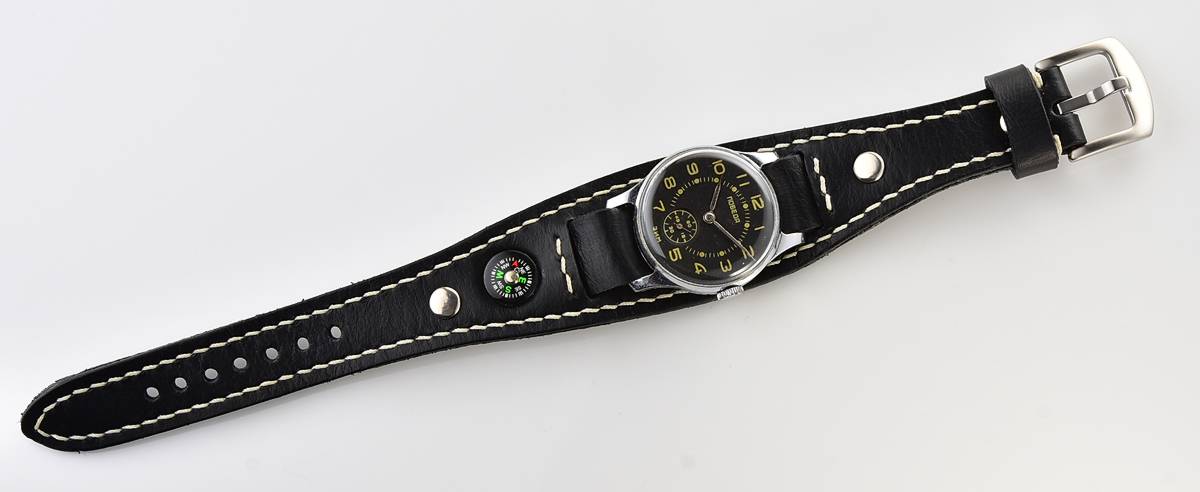 Excellent vintage soviet mechanical POBEDA from 1957 + exquisite Sturmanskie compass strap!